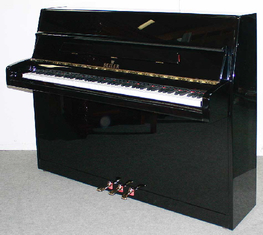 Klavier-Seiler-112-schwarz-poliert-114445-1-a